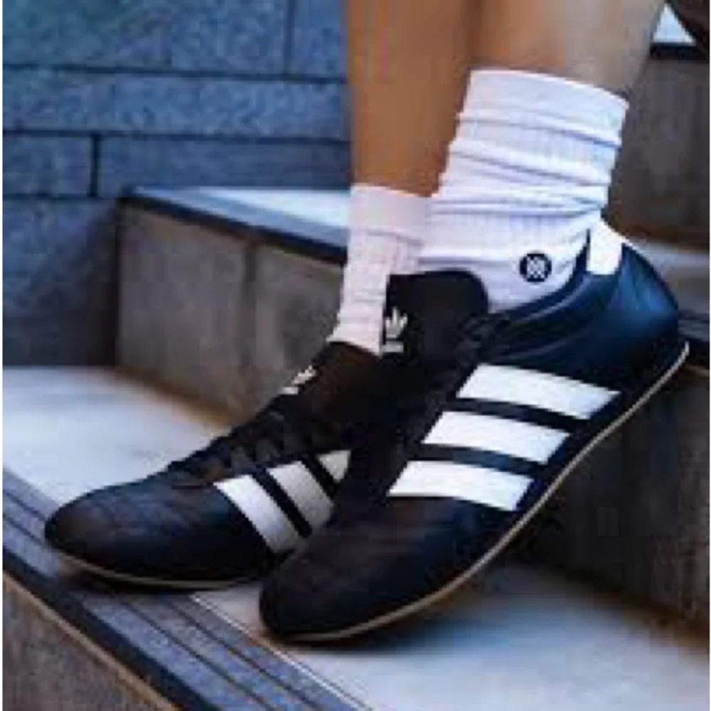 adidas Women's Black Sneakers with White Stripes - Picture 4 of 13